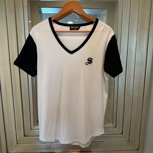 Sarman muscle v-neck shirt size Medium